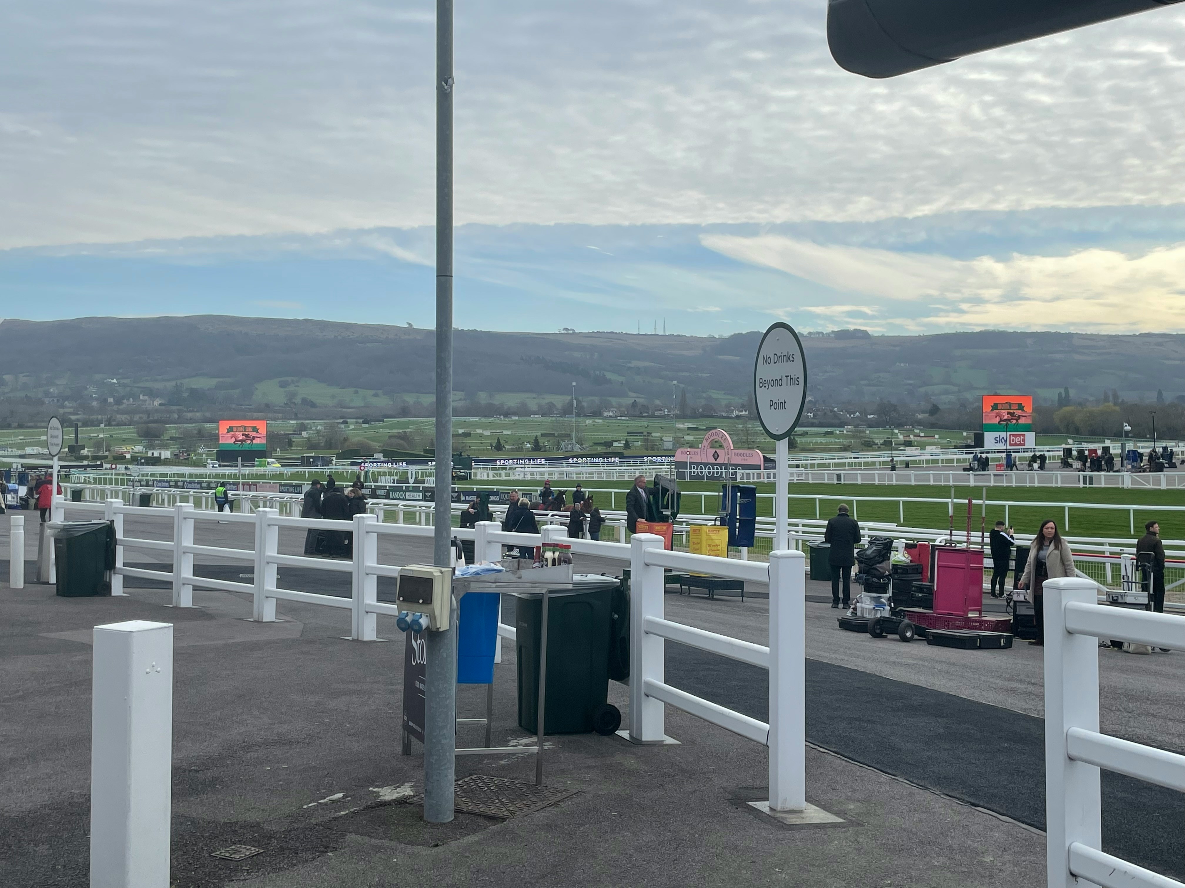 Cheltenham racecourse - Photo by Iliana Nurmohamed on Unsplash