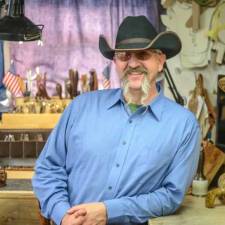 Davis Reynolds: Full-Service Saddlemaker 